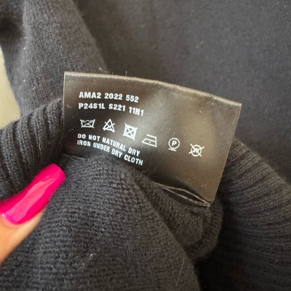 Prada cashmere and silk sweater - Picture 4 of 7